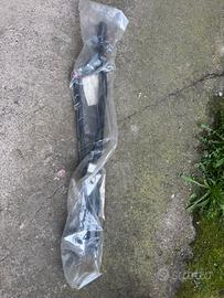 Braccio / supporto sospensione auto