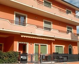 4 LOCALI A COLLI AL METAURO