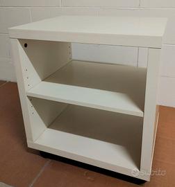 Mobiletto IKEA Corras con rotelle