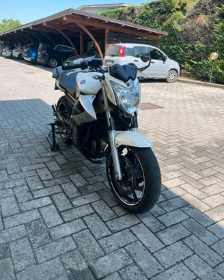 Yamaha XJ6 PATENTE A2