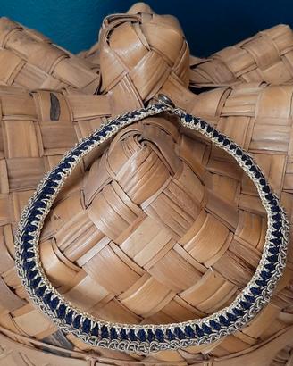 Collana uncinetto con pietre