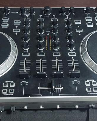 Consolle dj Numark n4 usata con custodia Magma