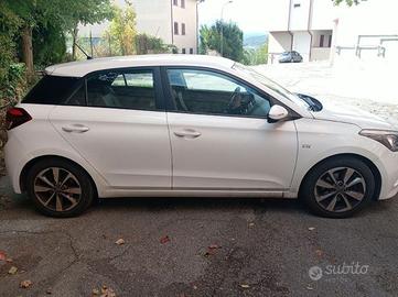 Hyundai i20 1.4 CRDi 5 porte Comfort – 90 CV