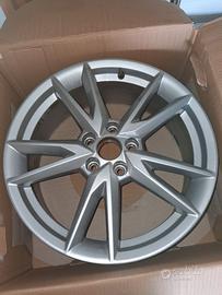 Cerchi audi q2 18 pollici