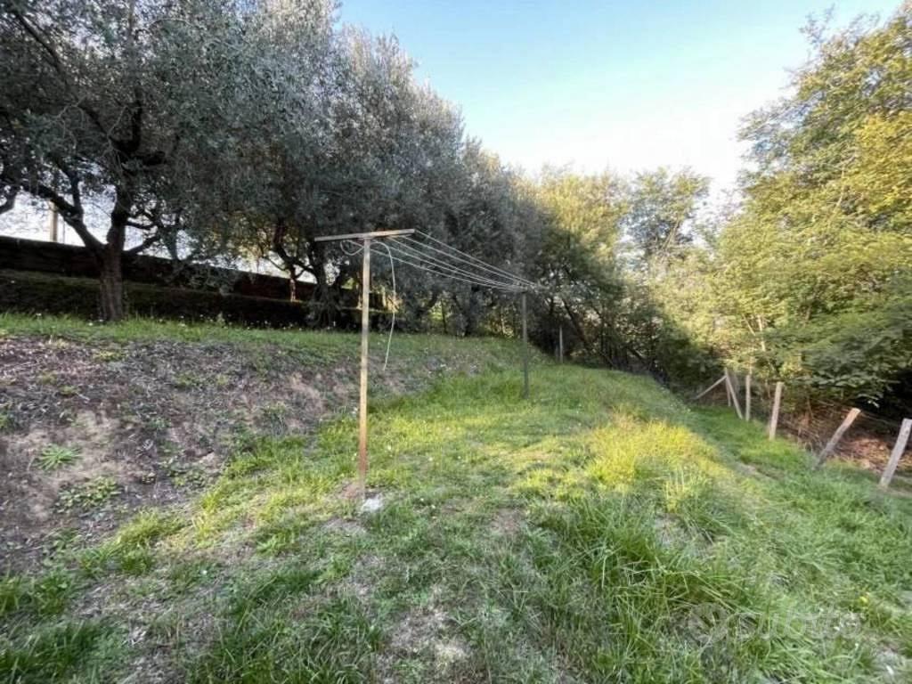 Immobile in asta di 1769 m² a Castelnuovo di Garfa - Vista 2