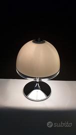Lampada Guzzini da tavolo anni 70