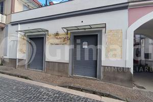 Negozio Brusciano [Cod. rif 3290185ACG]