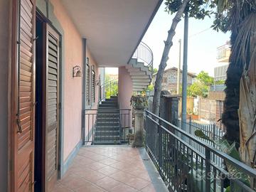 Stanza Per Lavoratori/Studenti Zona Carubella