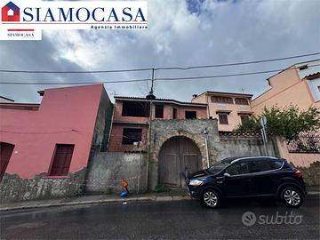 Casa in costruzione con box e giardino