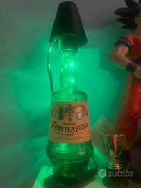 Lampada con bottiglia di montenegro