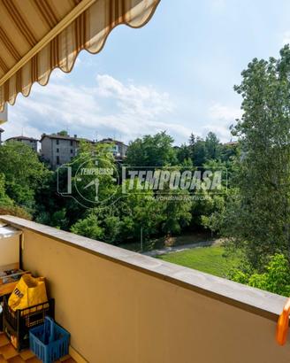 TRILOCALE IN CENTRO CON BALCONE, ASCENSORE E GARAG