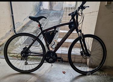 Bicicletta ibrida Frera 28", da Uomo. 