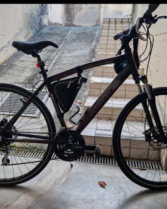 Bicicletta ibrida Frera 28", da Uomo. 