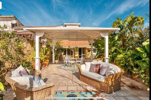 ELEGANTE ATTICO ,Pronto all'Uso