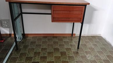 scrivanie anni 60 mid-century
