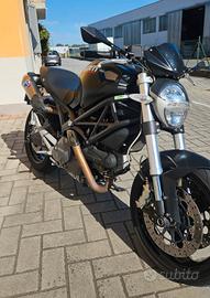 Ducati monster 696+