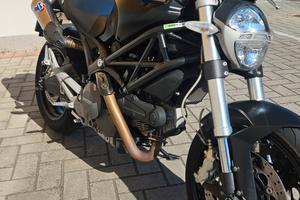 Ducati monster 696+