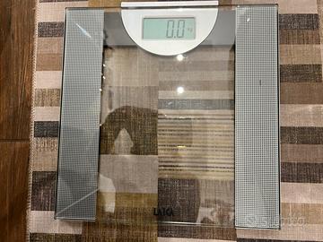 Bilancia pesa persone digitale