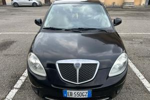 lancia ypsilon 1.2 benzina 2010 67.000km