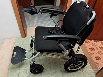 Carrozzina elettrica per disabili pari al nuovo