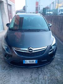 Opel zafira 2012