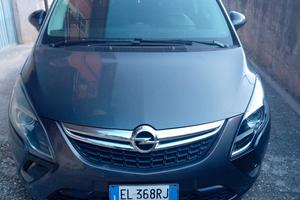 Opel zafira 2012
