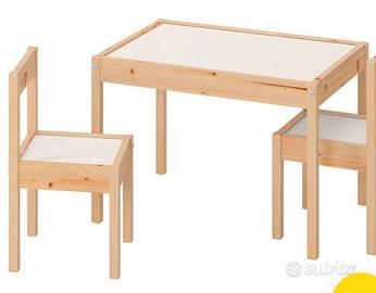 tavolino usato con una sedia