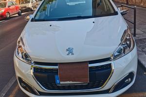 Peugeot 208  1.6 BlueHdi 75cv Allure