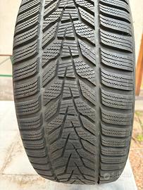 Pneumatici auto 225/45R18  (1 chiodato)