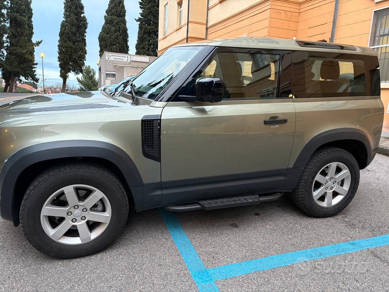Land Rover Defender (2019)