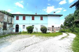 CASA INDIPENDENTE A CASALBUTTANO ED UNITI