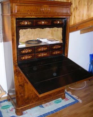 Antico mobile secretaire in radica