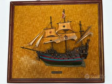Modellino antico barca a vela/galeone