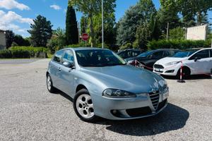 Alfa Romeo 147 1.6 B/GPL 16V Distinctive