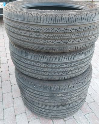 Gomme semi-nuove diverse misure