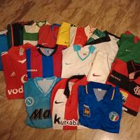 Maglie calcio e sciarpe