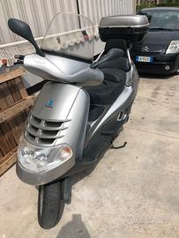 Piaggio hexagon 180