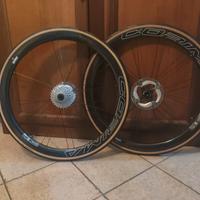 ruote complete in carbonio per bici da corsa