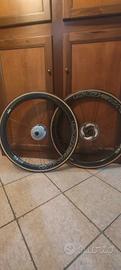 ruote complete in carbonio per bici da corsa