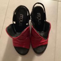 Sandalo rosso nero con cerniera laterale in pelle