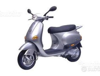 Ricambi usati piaggio vespa 50/125 2000
