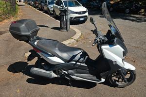 Yamaha XMax 250 del 2016 con 25.000 km