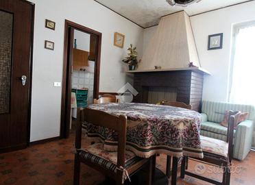 RUSTICO A CASTELLALTO