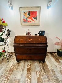 Scrittorio in arte povera