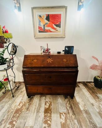 Scrittorio in arte povera