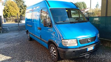 Nissan Interstar 2.2 dCi 90 (Renault)