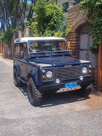 DEFENDER 90