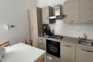 PIAZZA DE AMICIS: bilocale ristrutturato