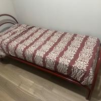 Letto singolo e materasso