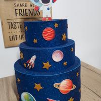 Torta scenografica e kit festa a tema Astronauta